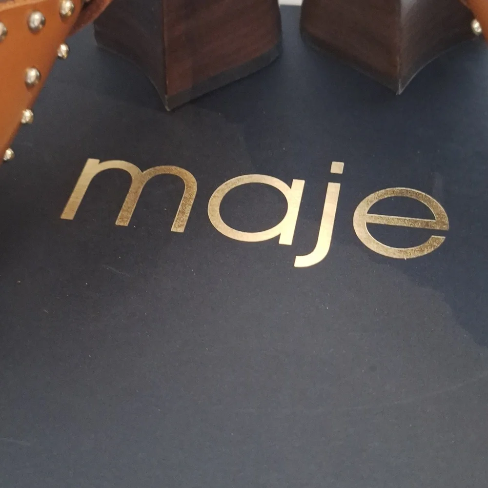 mage chic camel
